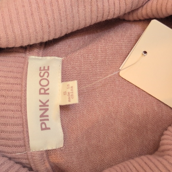 Pink Rose top - Picture 3 of 9